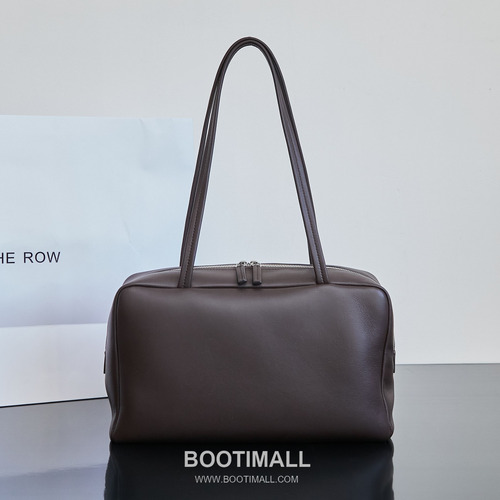The Row Astra Pebbled Calfskin Bowling Bag with Double Zip Handle Detail 더로우 아스트라 페블드 카프스킨 보스턴 볼링백 더블지퍼 핸들 32cm