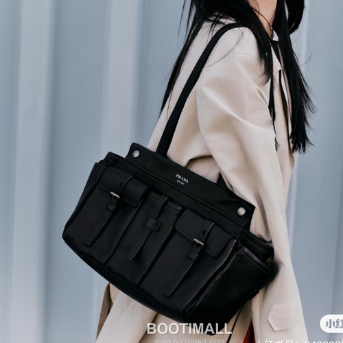 Prada Route Calfskin Tote Bag with Pocket Strap Buckle Detail 프라다 루트 카프스킨 토트백 포켓 스트랩 버클 1BG645 30cm