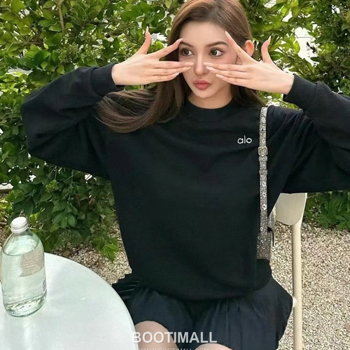 Alo Yoga Crewneck Cotton Sweatshirt Loose Fit Embroidered Logo 알로요가 크루넥 코튼 스웨트셔츠 루즈핏 자수 로고 31212