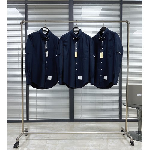 Thom Browne SS26 Cotton Oxford Long Sleeve Shirt with Armband Stripe Detail 톰브라운 SS26 코튼 옥스포드 롱슬리브 셔츠 암밴드 스트라이프 디테일
