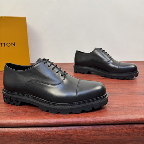 Louis Vuitton Damier Embossed Calfskin Platform Derby Shoes with Signature Rubber Sole Detail 루이비통 다미에 엠보싱 카프스킨 플랫폼 더비 슈즈 시그니처 러버솔 디테일 4.5cm