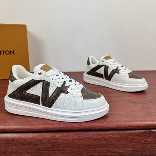 Louis Vuitton Monogram Calfskin Low Sneakers with Geometric Logo Detail 루이비통 모노그램 카프스킨 로우 스니커즈 지오메트릭 로고 디테일 4.0cm