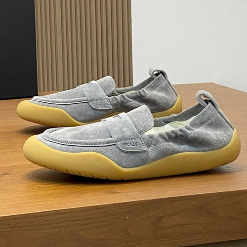 Prada Full Grain Calfskin Slip-On Low Sneakers with EVA TPU Sole Detail 프라다 풀그레인 카프스킨 슬립온 로우 스니커즈 EVA TPU 솔 디테일 4.0cm