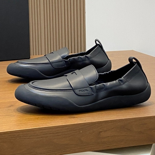 Prada Calfskin Slip-On Low Sneakers with Stitching Detail 프라다 카프스킨 슬립온 로우 스니커즈 스티칭 디테일 4.0cm