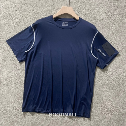 Arc’teryx SS24 Polyester Blend Colorblock Zip Pocket Quick-Dry Short Sleeve T-Shirt 아크테릭스 SS24 폴리에스터 혼방 컬러블록 지퍼포켓 퀵드라이 반팔 티셔츠