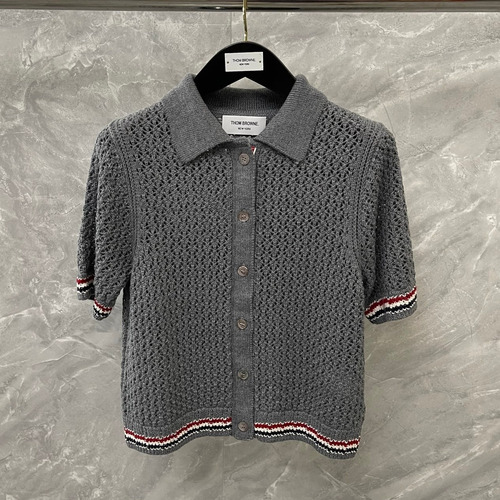 Thom Browne 2026 S/S Merino Wool Intarsia Hector Dog Knit T-Shirt 톰브라운 2026SS 메리노 울 인타르시아 헥터 도그 니트 티셔츠