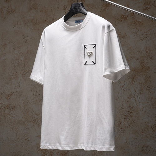 Prada 2026 S/S Cotton Triangle Logo Embroidered T-Shirt 프라다 2026SS 코튼 트라이앵글 로고 자수 티셔츠