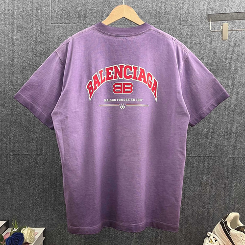 Balenciaga 2026 S/S Cotton Distressed Washed Silicone Logo T-Shirt 발렌시아가 2026SS 코튼 디스트로이드 워싱 실리콘 로고 티셔츠