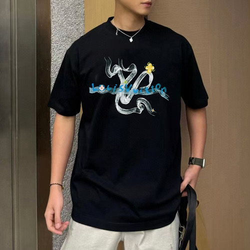 Louis Vuitton 2026 S/S Cotton Letter Logo Print T-Shirt 루이비통 2026SS 코튼 레터 로고 프린트 티셔츠