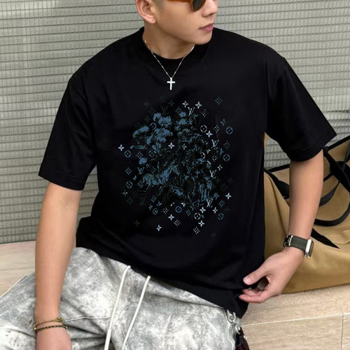Louis Vuitton 2026 S/S Cotton Letter Logo Print T-Shirt 루이비통 2026SS 코튼 레터 로고 프린트 티셔츠