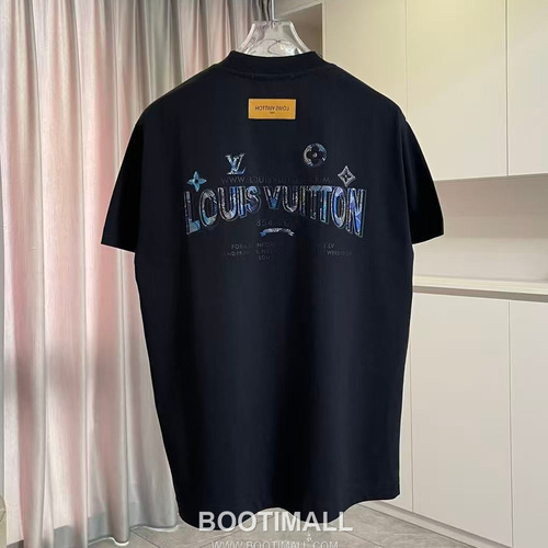 Louis Vuitton 2026 S/S Cotton Letter Logo Print T-Shirt 루이비통 2026SS 코튼 레터 로고 프린트 티셔츠