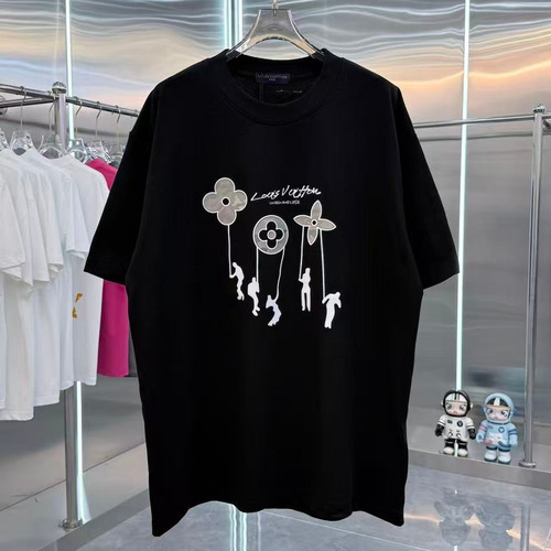 Louis Vuitton 2026 S/S Cotton Silicone Logo T-Shirt 루이비통 2026SS 코튼 실리콘 로고 티셔츠