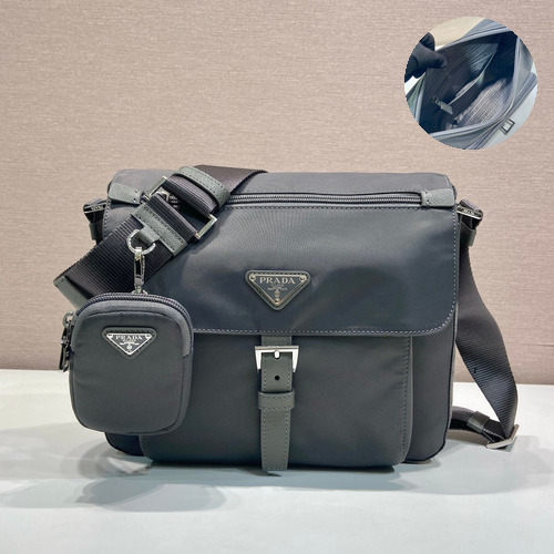 Prada Nylon Crossbody Bag with Saffiano Trim and Detachable Pouch Detail 프라다 나일론 사피아노 트림 탈부착 파우치 크로스바디백 1BD994 25cm