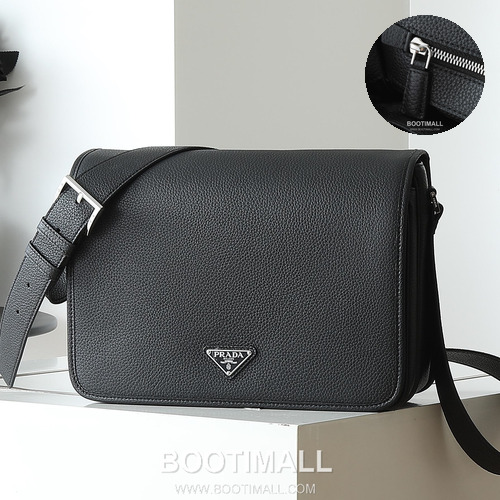 Prada Calfskin Messenger Bag with Flap and Magnetic Closure 프라다 카프스킨 플랩 마그네틱 클로저 메신저백 2VD074 32cm