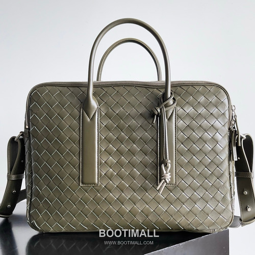 Bottega Veneta GetAway Calfskin Leather Black Dual Compartment Top Handle Crossbody Briefcase Bag 보테가베네타 겟어웨이 카프스킨 레더 블랙 더블 컴파트먼트 탑핸들 크로스바디 브리프케이스백 20191980 39cm