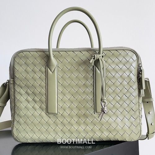 Bottega Veneta GetAway Calfskin Leather Black Dual Compartment Top Handle Crossbody Briefcase Bag 보테가베네타 겟어웨이 카프스킨 레더 블랙 더블 컴파트먼트 탑핸들 크로스바디 브리프케이스백 20191980 39cm