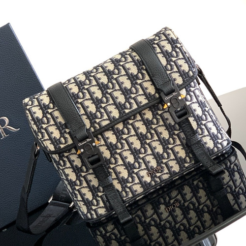 Dior Hit the Road Oblique Canvas Leather Trim Messenger Crossbody Bag 디올 히트더로드 오블리크 캔버스 블랙 크로스 메신저백 EBA-1ESPO333YKY_H27E 24cm