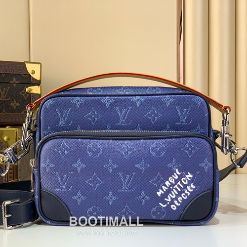 루이비통 닐 크로스백 모노그램 헤리티지 캔버스 레더 트리밍 블루 숄더백 Louis Vuitton Nil Crossbody Bag Monogram Heritage Canvas Leather Trim Blue Shoulder Bag M26823 25cm