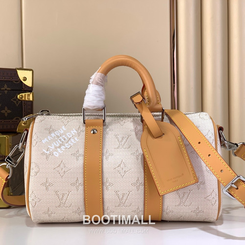 루이비통 키폴 반둘리에 25 모노그램 헤리티지 코팅 캔버스 레더 트리밍 화이트 더플백 Louis Vuitton Keepall Bandouliere 25 Monogram Heritage Coated Canvas Leather Trim White Duffle Bag M27161 25cm