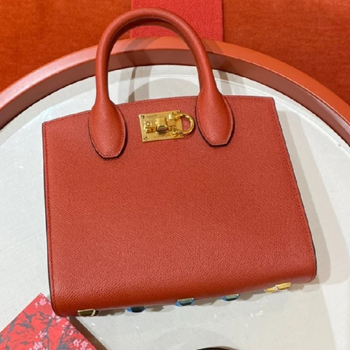 페라가모 스튜디오 카프스킨 간치니 미니 토트 숄더백 Ferragamo Studio Calfskin Gancini Mini Tote Shoulder Bag 211424 22cm