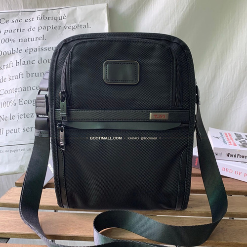 투미 알파3 나일론 멀티포켓 블랙 크로스백 Tumi Alpha 3 Nylon Multi Pocket Black Crossbody Bag 30cm