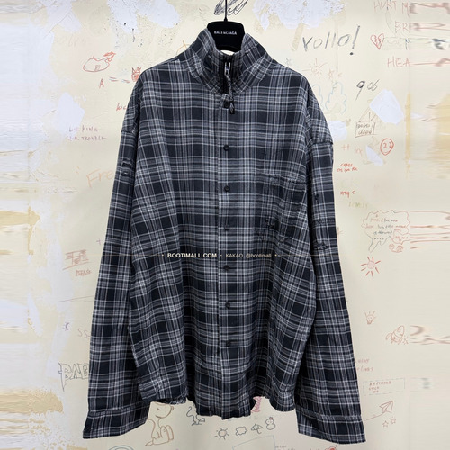 발렌시아가 2025FW 체크 기모코튼 워싱 루즈핏 스탠드카라 지퍼 셔츠재킷 Balenciaga 2025 FW Check Brushed Cotton Washed Loose Fit Stand Collar Zip Shirt Jacket