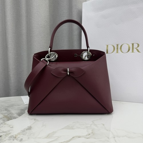 디올 2026SS 레더 보우디테일 화이트 토트백 Dior 2026 SS Leather Bow Detail White Tote Bag 7038 28cm