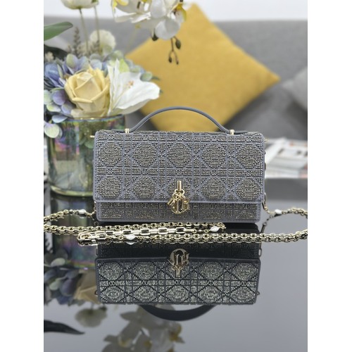 디올 미스디올 새틴 비즈자수 그레이 미니 체인백 Dior Miss Dior Satin Beaded Embroidery Grey Mini Chain Bag M0997 21cm