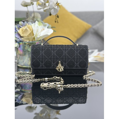 디올 미스디올 새틴 비즈자수 그레이 미니 체인백 Dior Miss Dior Satin Beaded Embroidery Grey Mini Chain Bag M0997 21cm