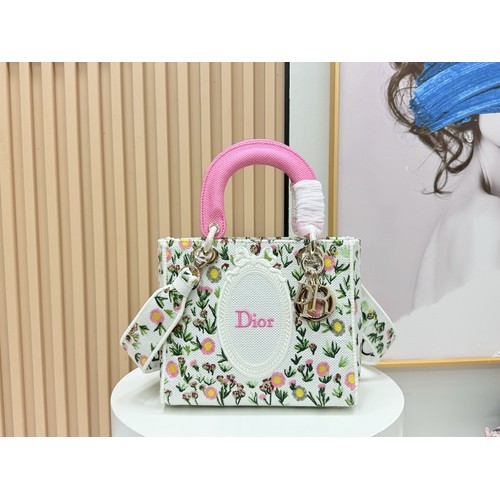 디올 레이디디올 자수 플로럴 멀티 미디엄 토트백 Dior Lady Dior Embroidered Floral Multi Medium Tote Bag 9920 24cm