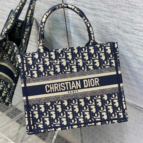 디올 오블리크 자수 캔버스 스몰 토트백 Dior Oblique Embroidered Canvas Small Tote Bag 8002 26cm