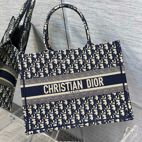 디올 오블리크 자수 캔버스 블루 미디엄 토트백 Dior Oblique Embroidered Canvas Blue Medium Tote Bag 8001 36cm