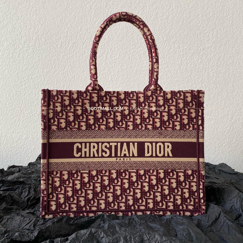 디올 오블리크 자수 캔버스 스몰 토트백 Dior Oblique Embroidered Canvas Small Tote Bag 8002 26cm