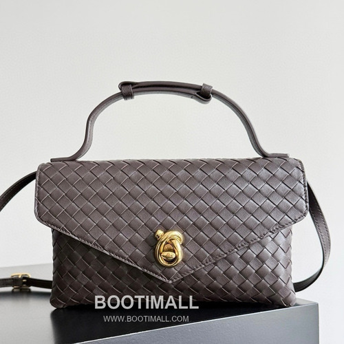 Bottega Veneta Knot Lock Lambskin Leather Black Top Handle Shoulder Bag 보테가베네타 노트락 램스킨 레더 블랙 탑핸들 숄더백 20191180 25cm