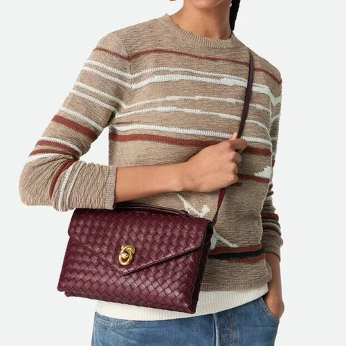 Bottega Veneta Knot Lock Lambskin Leather Black Top Handle Shoulder Bag 보테가베네타 노트락 램스킨 레더 블랙 탑핸들 숄더백 20191180 25cm