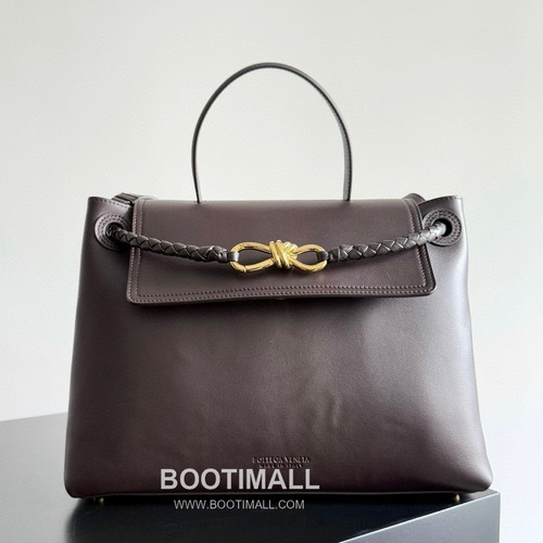 Bottega Veneta Ciao Ciao Smooth Calfskin Leather Black Knot Flap Top Handle Shoulder Bag 보테가베네타 차오차오 스무스 카프스킨 레더 블랙 노트 플랩 탑핸들 숄더백 20191980 34cm