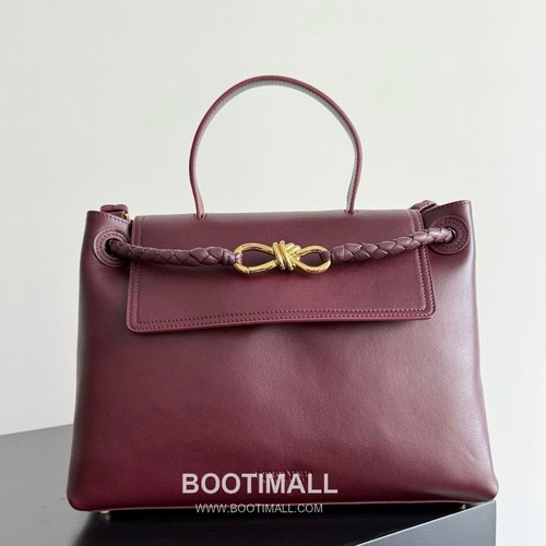 Bottega Veneta Ciao Ciao Smooth Calfskin Leather Black Knot Flap Top Handle Shoulder Bag 보테가베네타 차오차오 스무스 카프스킨 레더 블랙 노트 플랩 탑핸들 숄더백 20191980 34cm