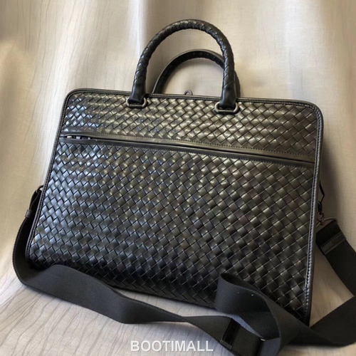 Bottega Veneta Calfskin Leather Black Top Handle Crossbody Briefcase Bag 보테가베네타 카프스킨 레더 블랙 탑핸들 크로스바디 브리프케이스백 20192000 40cm
