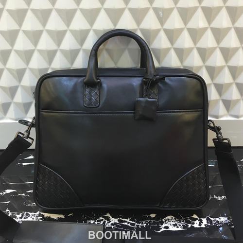 Bottega Veneta Intrecciato Calfskin Leather Black Top Handle Crossbody Briefcase Bag 보테가베네타 인트레치아토 카프스킨 레더 블랙 탑핸들 크로스바디 브리프케이스백 20191800 38cm