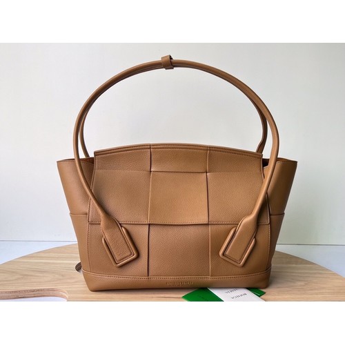 보테가베네타 카프스킨 구조 토트백 Bottega Veneta Calfskin Structured Tote Bag 575941 48cm