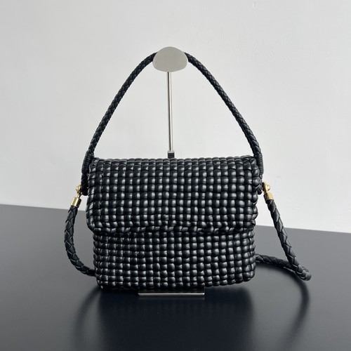 보테가베네타 스윙 인트레치아토 램스킨 플랩 토트백 Bottega Veneta Swing Intrecciato Lambskin Flap Tote Bag 764073 25cm