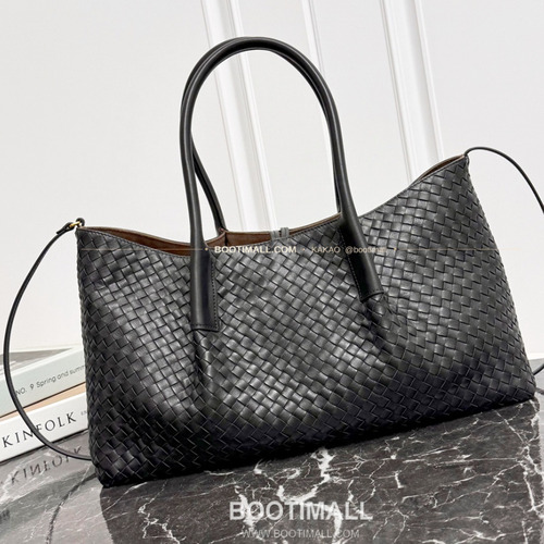 BOTTEGA VENETA Large Pinacoteca Intrecciato 보테가 베네타 라지 피나코테카 인트레치아토 리버서블 토트백 817166V5AG12363 블랙(양면) 43cm