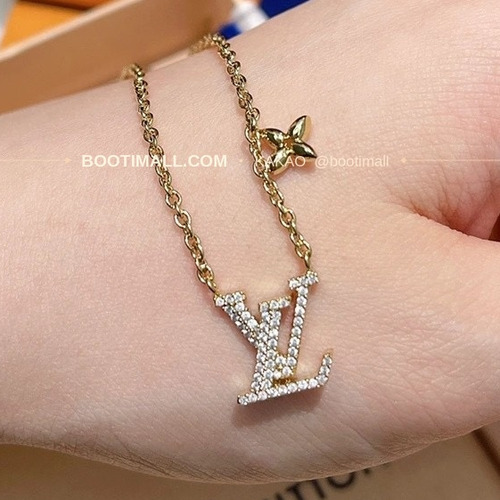 루이비통 풀 다이아 골드 V 골드 네크리스 Louis Vuitton Full Diamond Gold V Gold Necklace