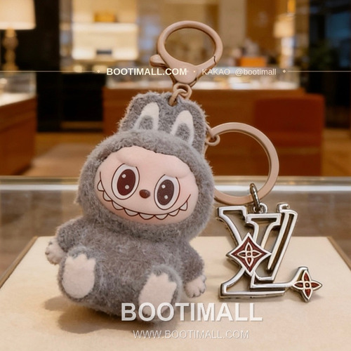 루이비통 라부부 콜라보 앵거 포레스트 빈티지 메탈 키링 Louis Vuitton Labubu Collaboration Anger Forest Vintage Metal Keyring