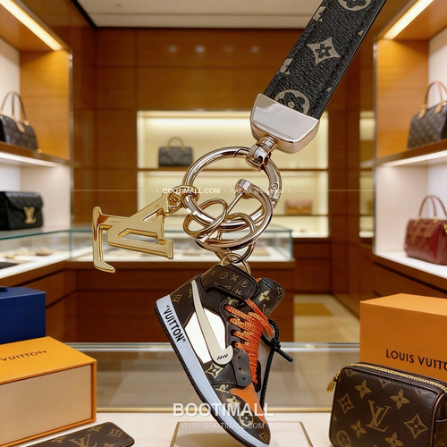 루이비통 앵거 포레스트 빈티지 메탈 키링 Louis Vuitton Anger Forest Vintage Metal Keyring