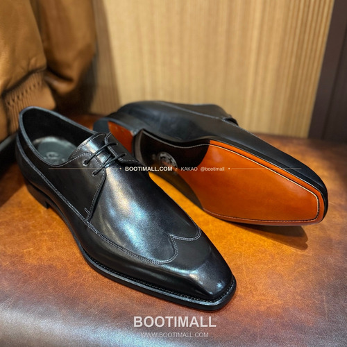 벨루티 송아지가죽 파티나 블랙 굿이어 로퍼 Berluti Calfskin Patina Black Goodyear Loafers
