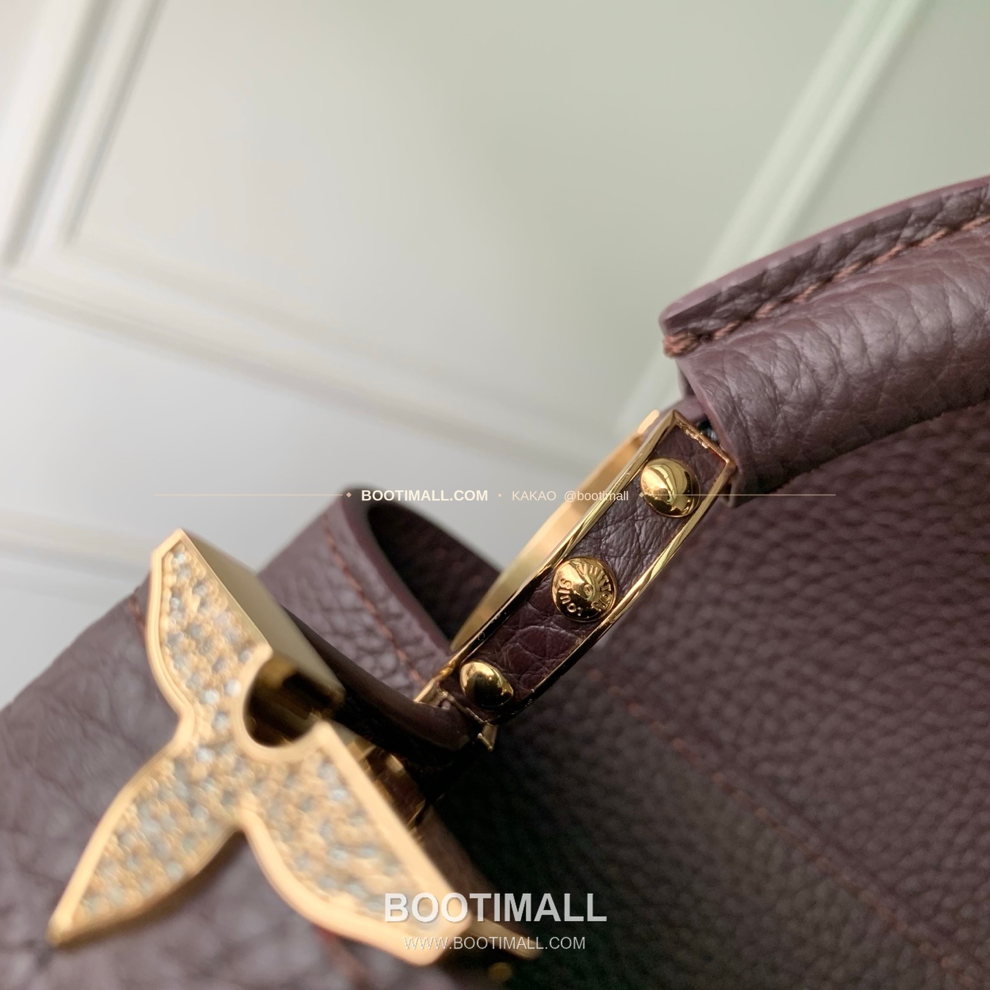 루이비통 카퓌신 스몰 타우릴론 레더 플라워 크라운 토트백 Louis Vuitton Capucines Small Taurillon Leather Flower Crown Top Handle Bag M27164 27cm 7