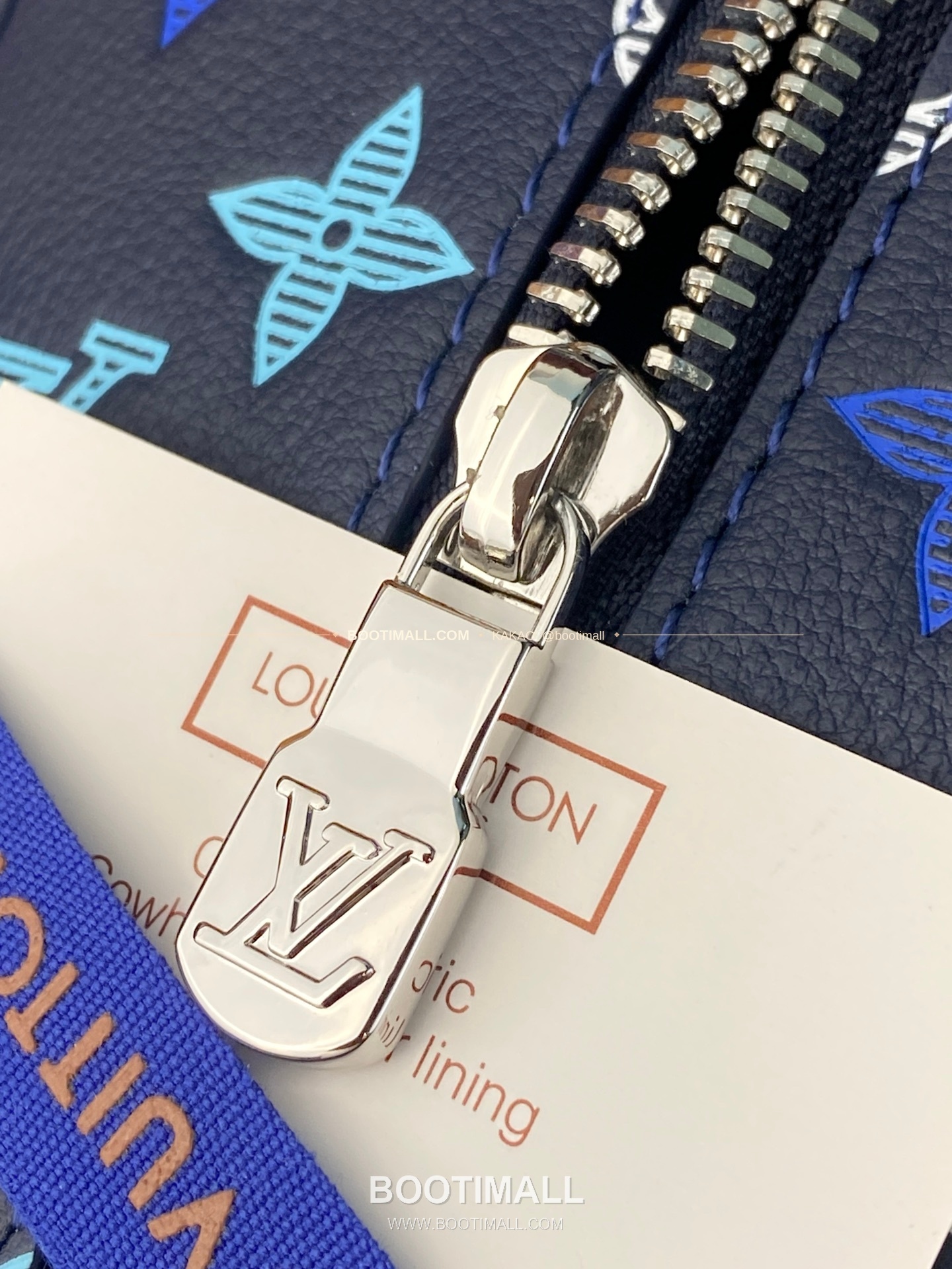 루이비통 로커 도프 키트 모노그램 섀도우 레더 그라데이션 네이비 클러치 Louis Vuitton Locker Dopp Kit Monogram Shadow Leather Gradient Navy Clutch M28835 23cm 10