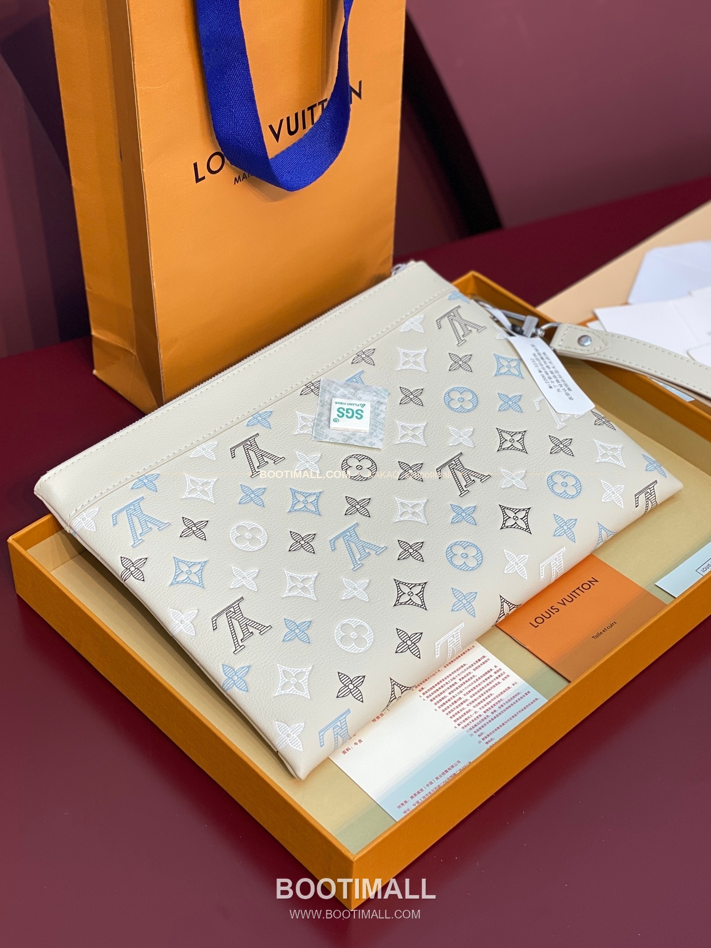 루이비통 포쉐트 투고 모노그램 섀도우 레더 네이비 화이트 클러치 Louis Vuitton Pochette To-Go Monogram Shadow Leather Navy White Clutch M28913 30cm 2