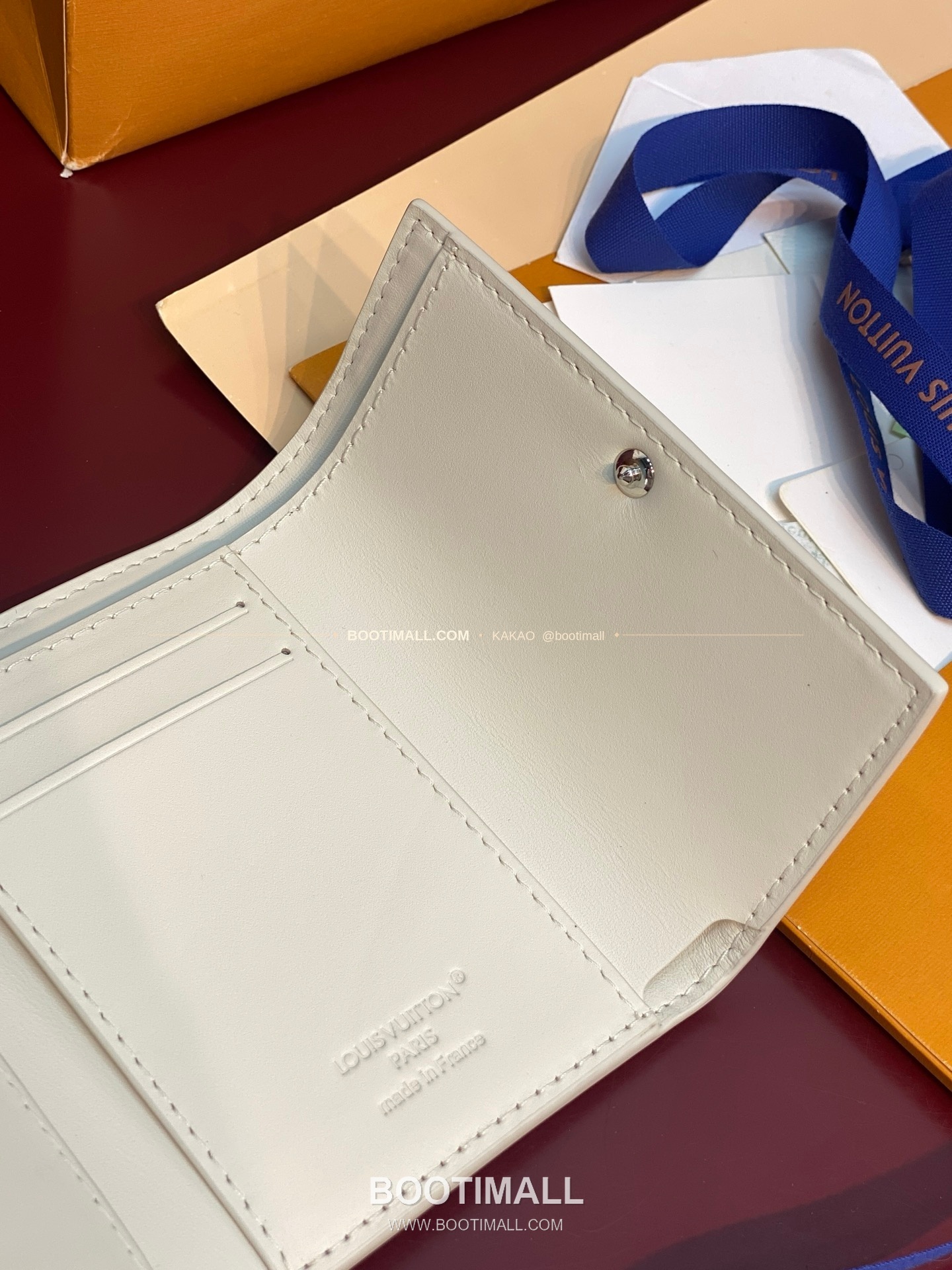루이비통 빅터 월렛 모노그램 섀도우 레더 네이비 화이트 반지갑 Louis Vuitton Victor Wallet Monogram Shadow Leather Navy White Bifold Wallet M29130 11.5cm 6